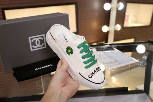 Chanel small fragrance Daisy mid ancient super soft half drag canvas shoes