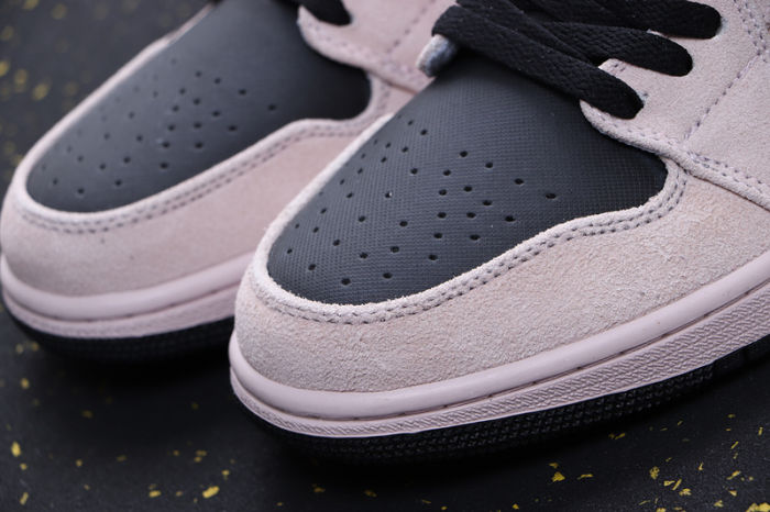AJ 1 Low Retro Classics Shoes CV3043-602