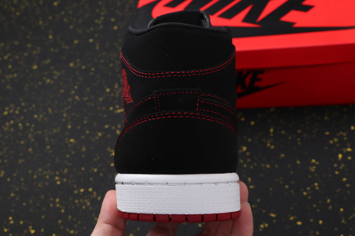 AJ 1 Mid Retro Classics Shoes CK5665-062