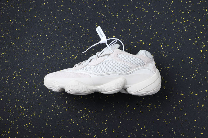YEEZY BOOST 500