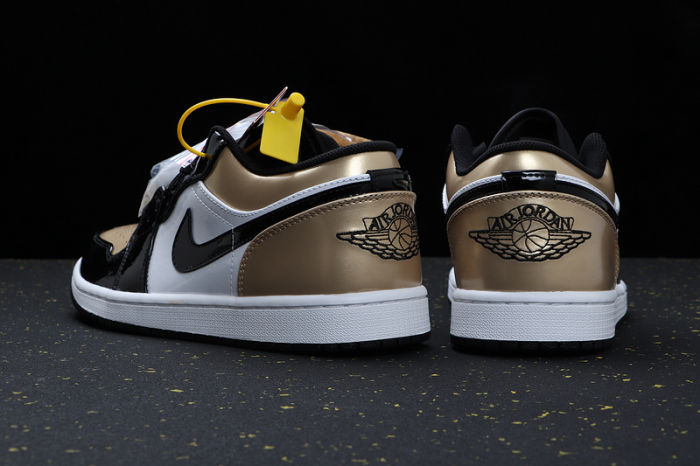AJ 1 Low Retro Classics Shoes CQ4277-700