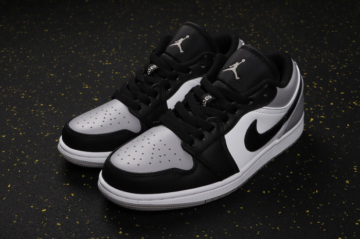 AJ 1 Low Retro Classics Shoes 553558-110