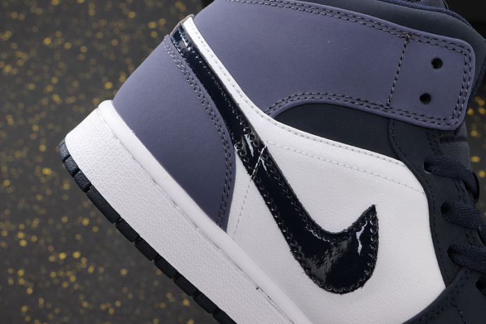 AJ 1 Mid Retro Classics Shoes 554724-445