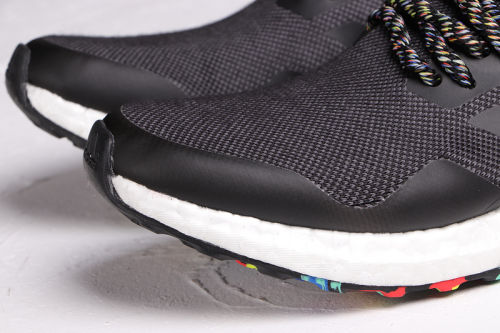 UltraBOOST MID Running