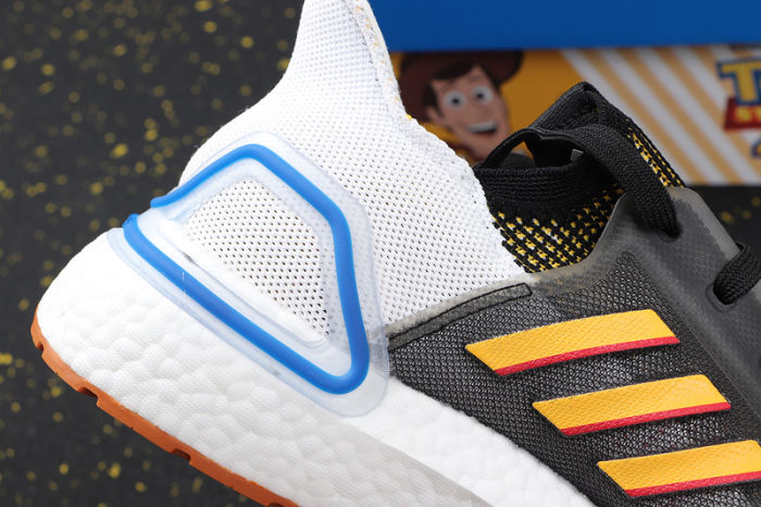 Ultra Boost 19 J 5.0 Toy Story 4 Buzz Lightyear