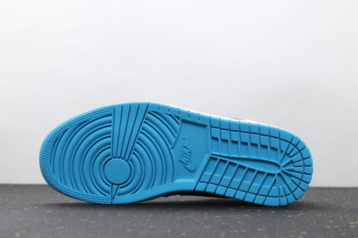AJ 1 Mid Retro Classics Shoes BQ6472-114