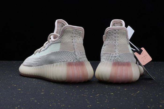 YEEZY BOOST 350 V2