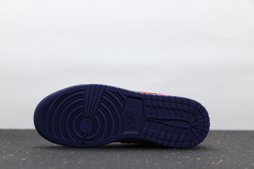 Women's AJ 1 Low Retro Classics Shoes 554723-502