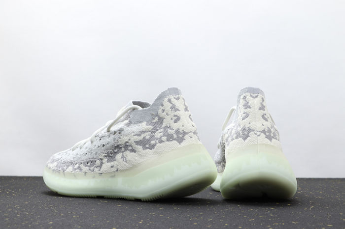 YEEZY BOOST 380 Alien