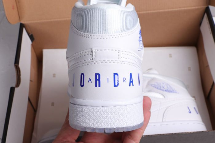AJ 1 Mid Retro Classics Shoes BQ6472-100