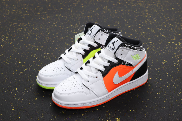 Women's AJ 1 Mid Retro Classics Shoes 554724-870