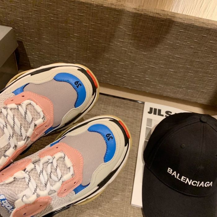 Balenciaga triple-s dad shoes