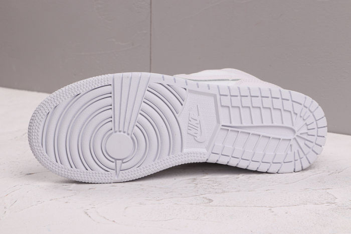 Women's AJ 1 Mid Retro Classics Shoes 555112-661