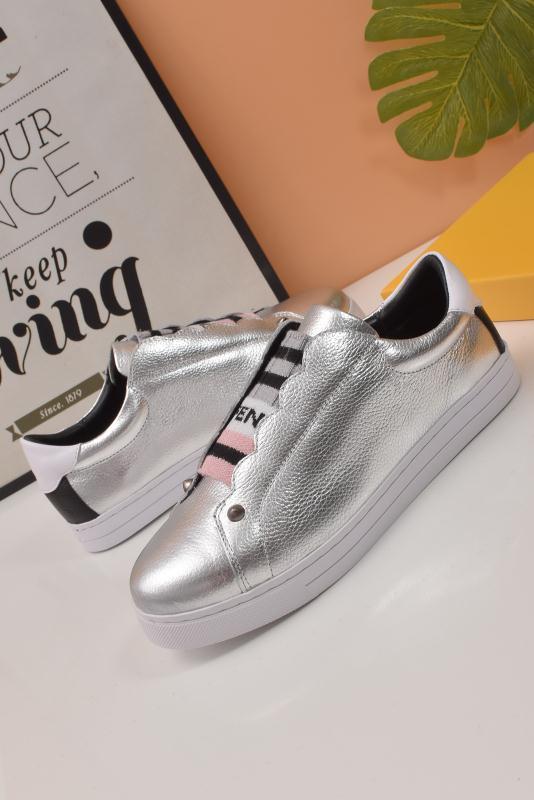 Fendi fashionable leather casual white shoes