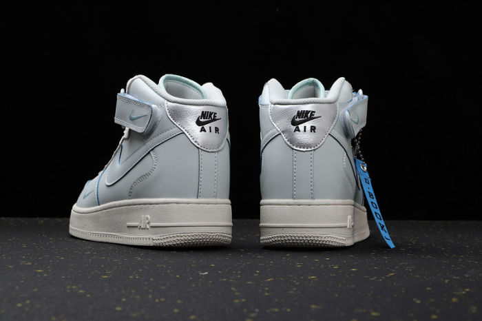 Air Force 1 '07 MID LV8