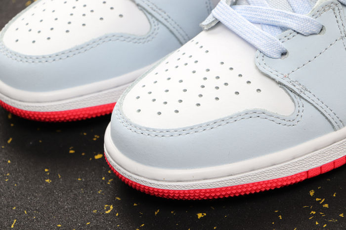 AJ 1 Mid Retro Classics Shoes 555112-400