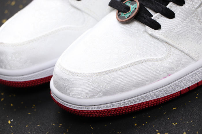 AJ 1 Low Retro Classics Shoes CU2804-100