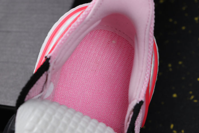UltraBOOST 19W