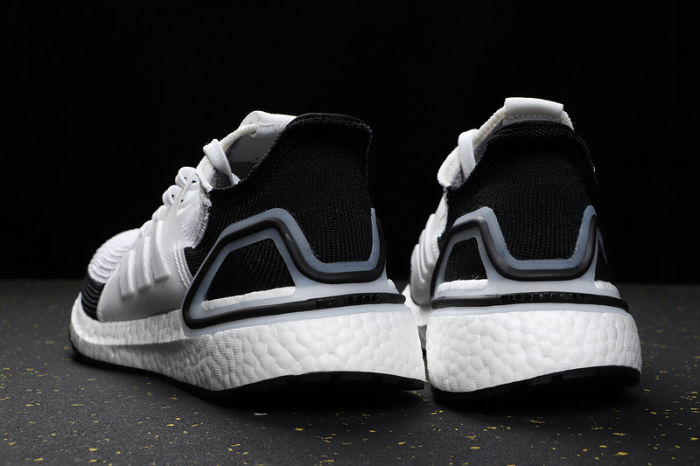 UltraBOOST 19