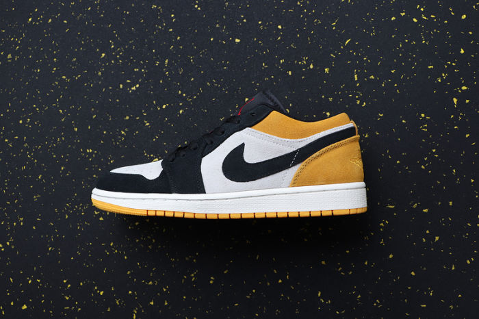 AJ 1 Low Retro Classics Shoes 553558-127