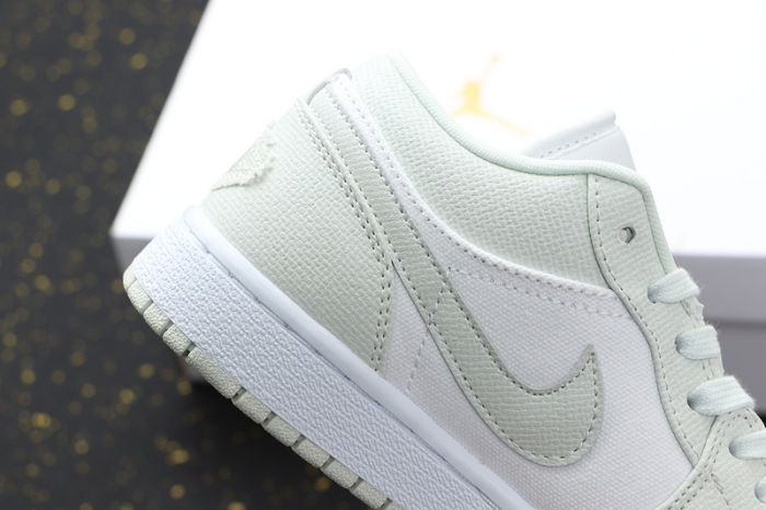 AJ 1 Low Retro Classics Shoes CW1381-003