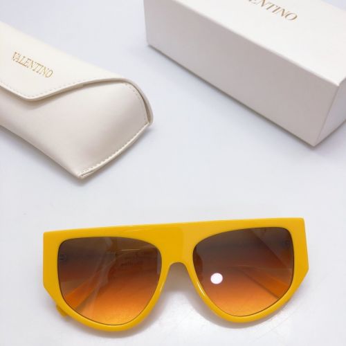 VALENTINO sunglasses