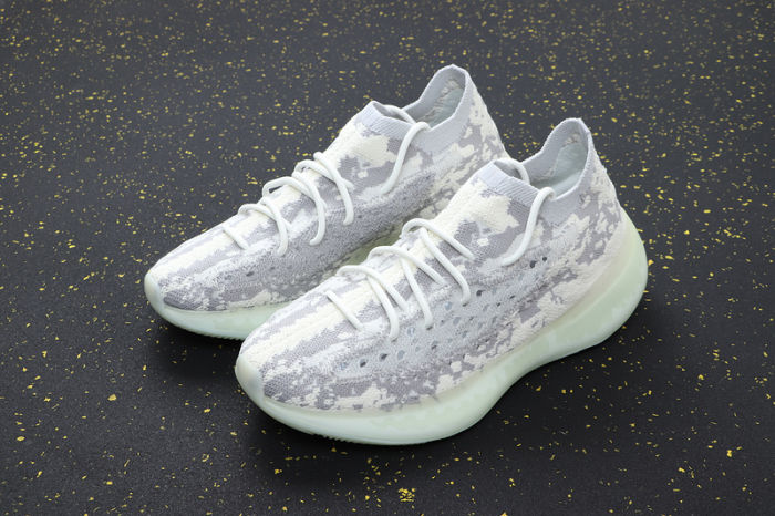 YEEZY BOOST 380 Alien