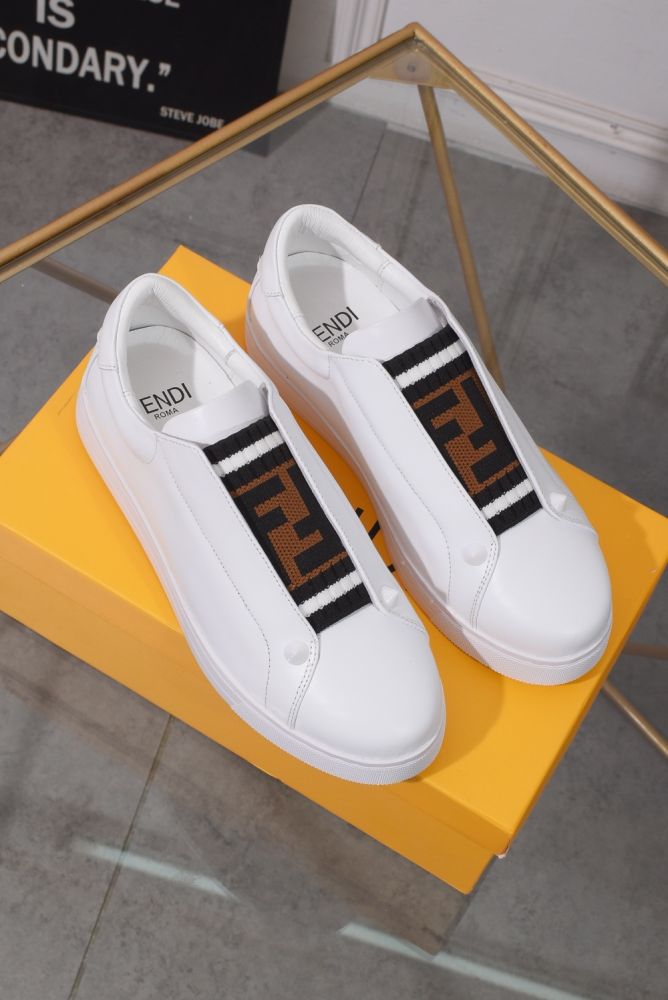 Fendi fashionable leather casual white shoes