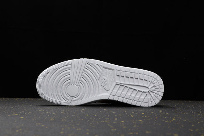 AJ 1 Mid Retro Classics Shoes 852542-401