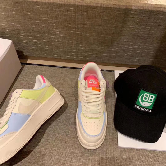 Nike AF1 sage low LX stitching and deconstructing women's low top air force one board shoe