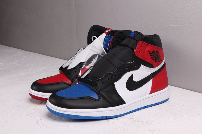 AJ 1 High Retro Classics Shoes 555088-026