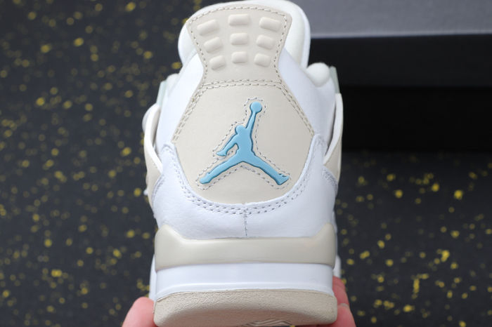 Women's AJ4 Retro Classics Shoes 487724-118