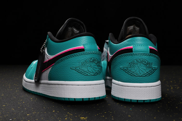 AJ 1 Low Retro Classics Shoes 553558-306