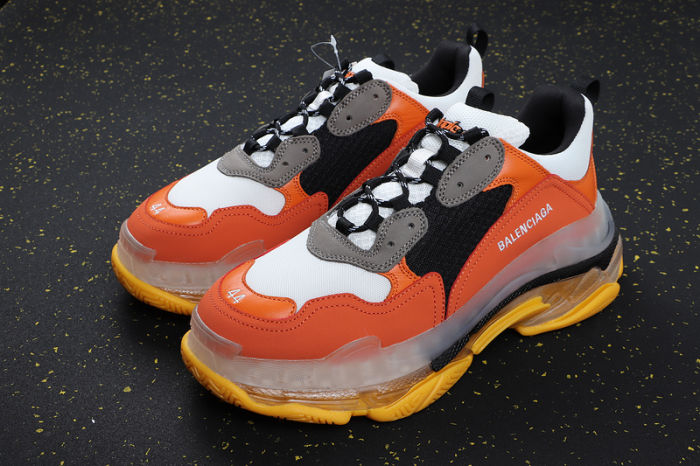 Triple S Classics 4568