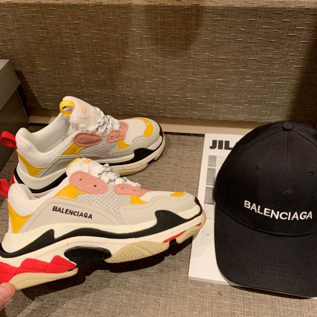 Balenciaga triple-s dad shoes