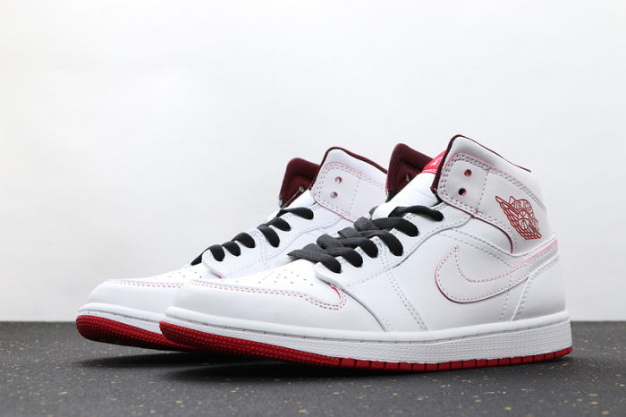 AJ 1 Mid Retro Classics Shoes 554724-103