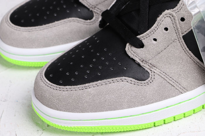 AJ 1 High Retro Classics Shoes 555088-070