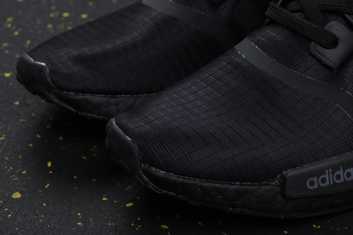 NMD_R1 Boost