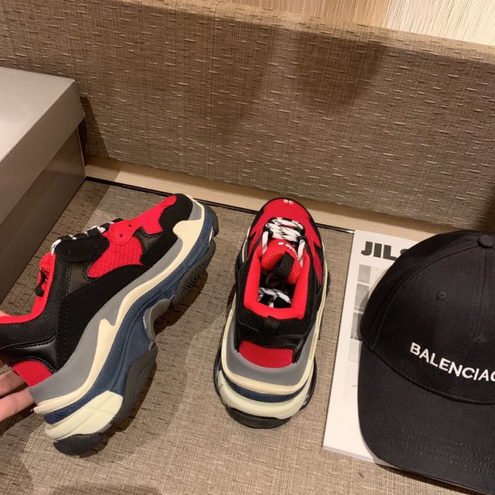 Balenciaga triple-s dad shoes