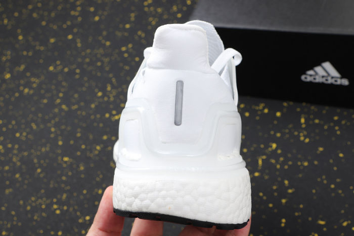 UltraBOOST 19