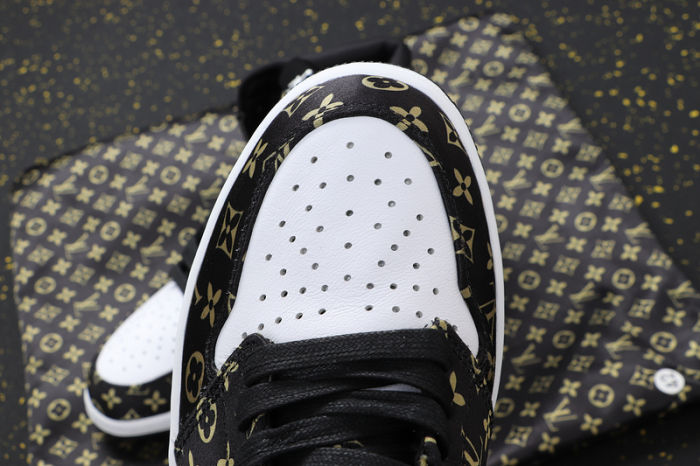 AJ 1 High Retro Classics Shoes LN8808-001