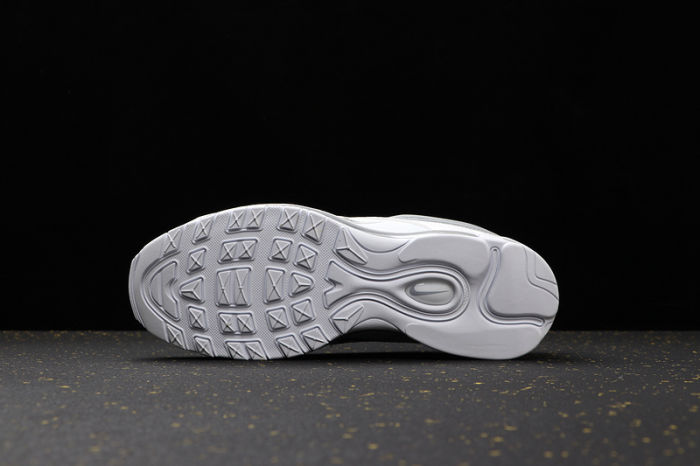 Air Max 97 Classics Retro 921522-107