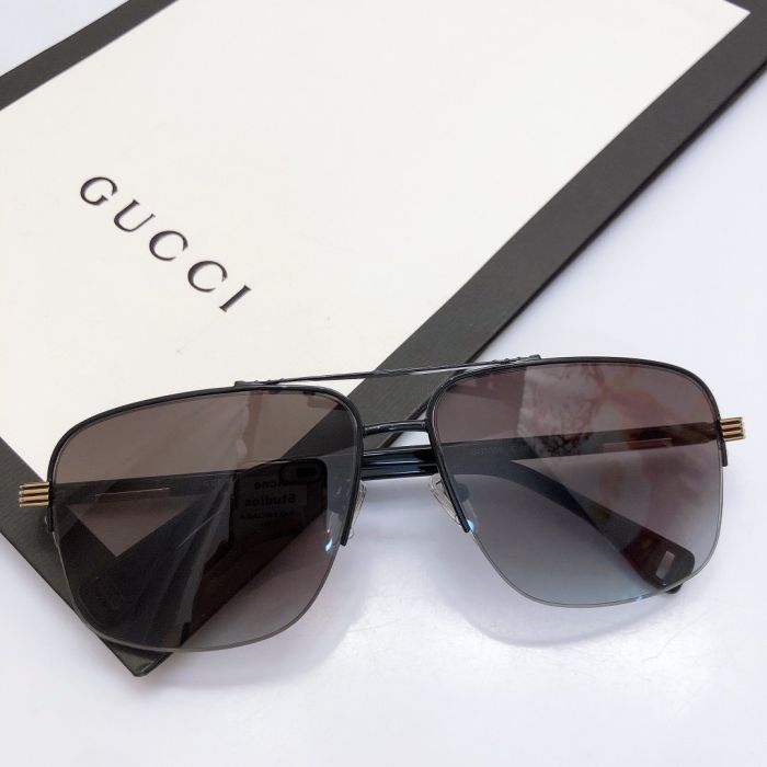 Gucci  Square men sunglasses