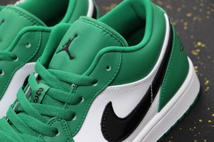 AJ 1 Low Retro Classics Shoes 553558-301