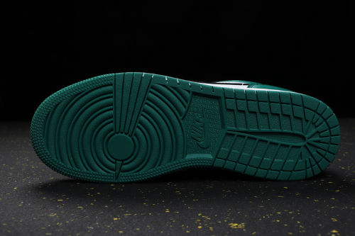 AJ 1 Low Retro Classics Shoes 553560-113