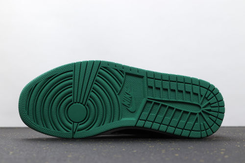 AJ 1 High Retro Classics Shoes 555088-030