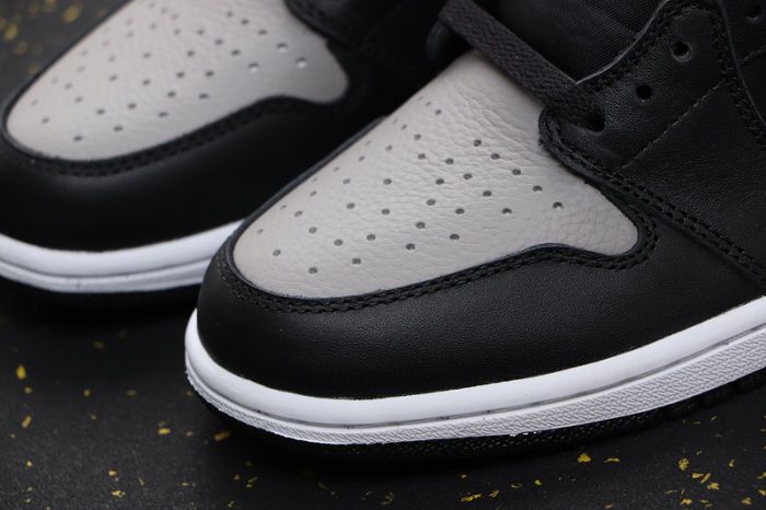 AJ 1 High Retro Classics Shoes 555088-013
