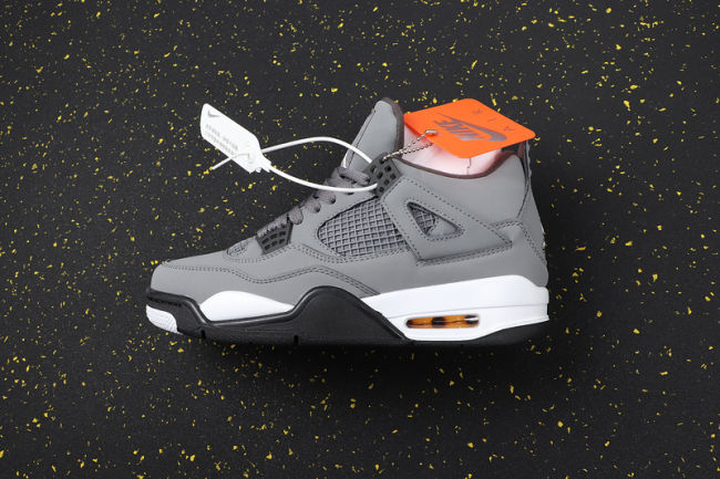AJ4 Retro Classics Shoes 308497-007