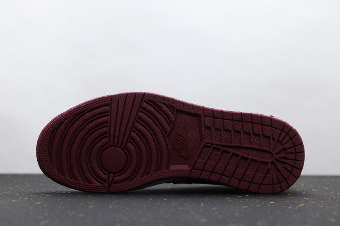 AJ 1 Mid Retro Classics Shoes CZ4385-016