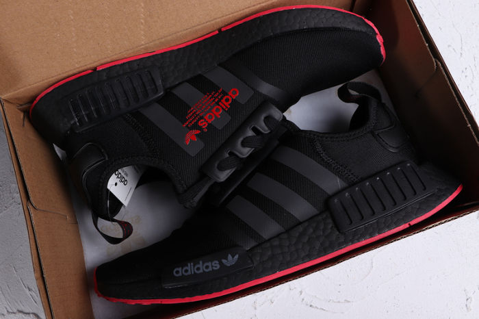 NMD_R1 Boost